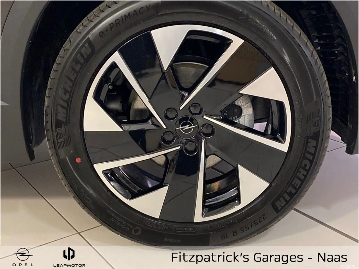 Opel Grandland SUV, Petrol Hybrid, 2026, Black