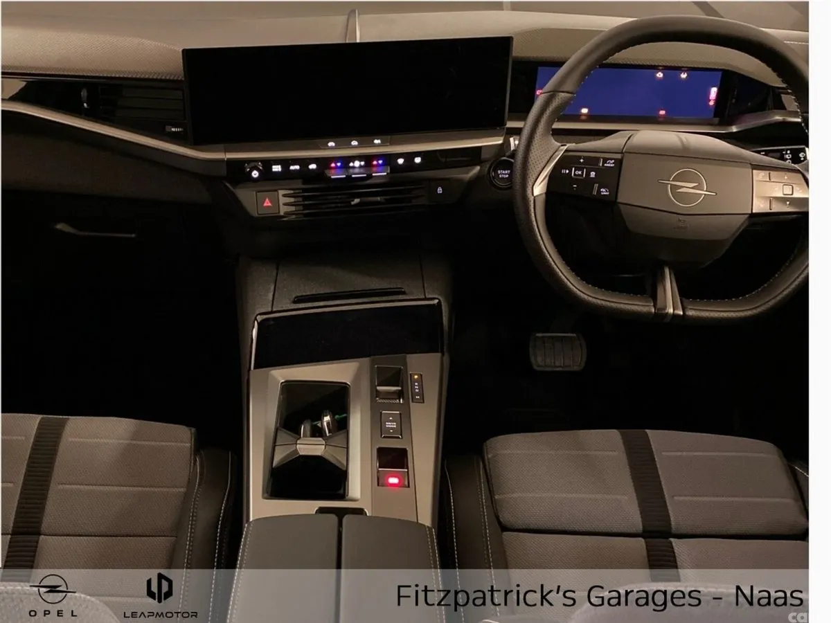 Opel Grandland SUV, Petrol Hybrid, 2026, Black
