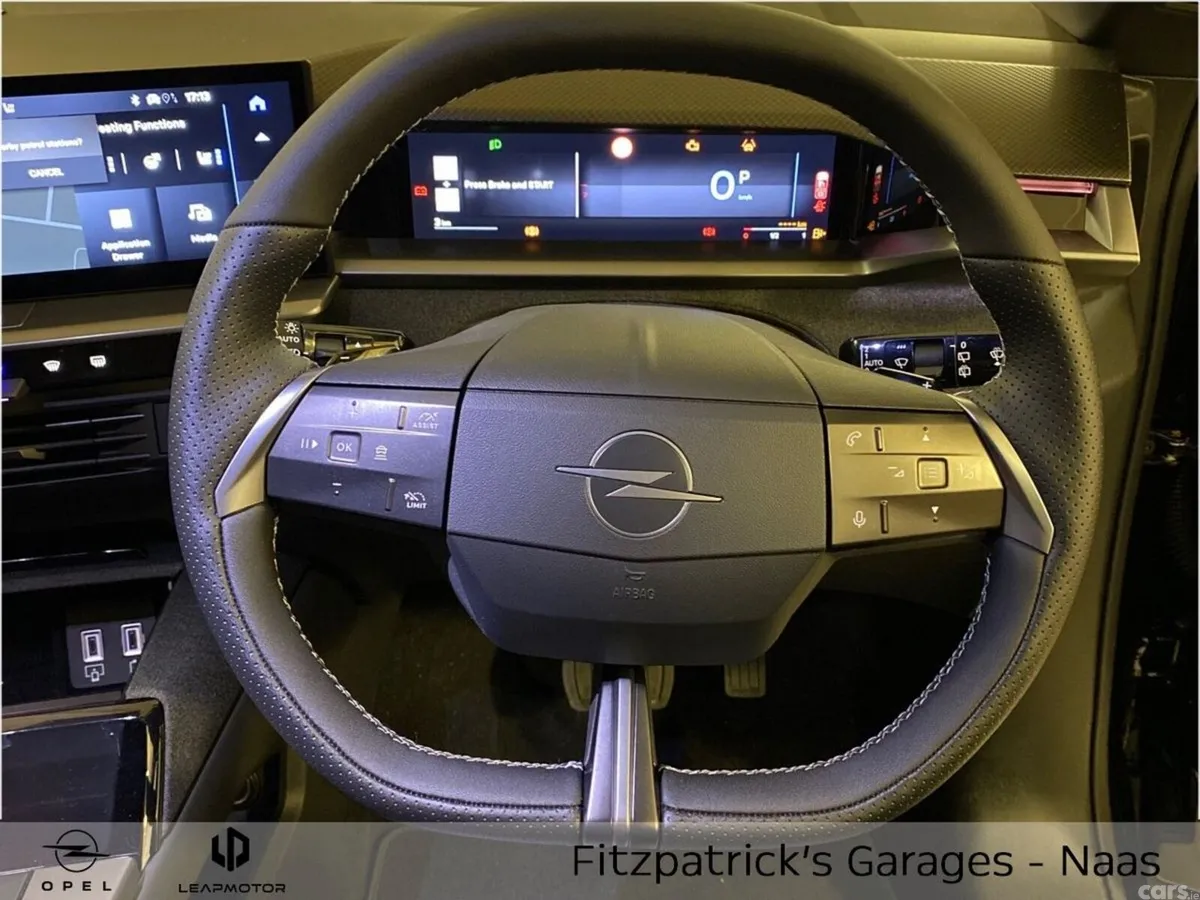 Opel Grandland SUV, Petrol Hybrid, 2026, Black