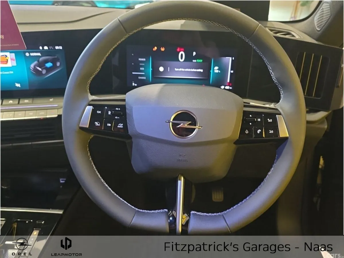 Opel Astra Hatchback, Electric, 2026, Grey