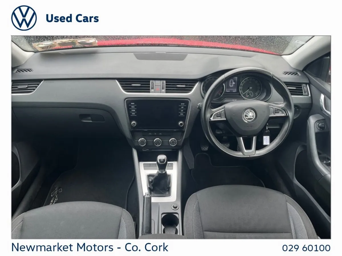 Skoda Octavia Saloon, Diesel, 2019, Red