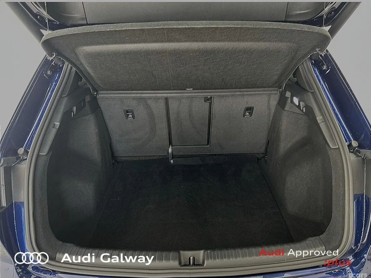 Audi Q4 e-tron SUV, Electric, 2024, Blue