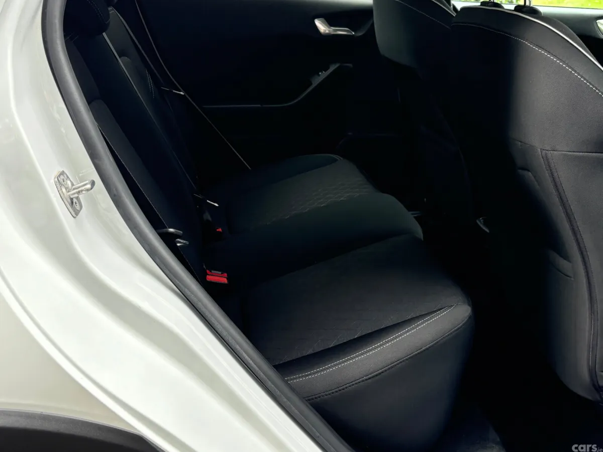 Ford Fiesta Hatchback, Petrol, 2020, White