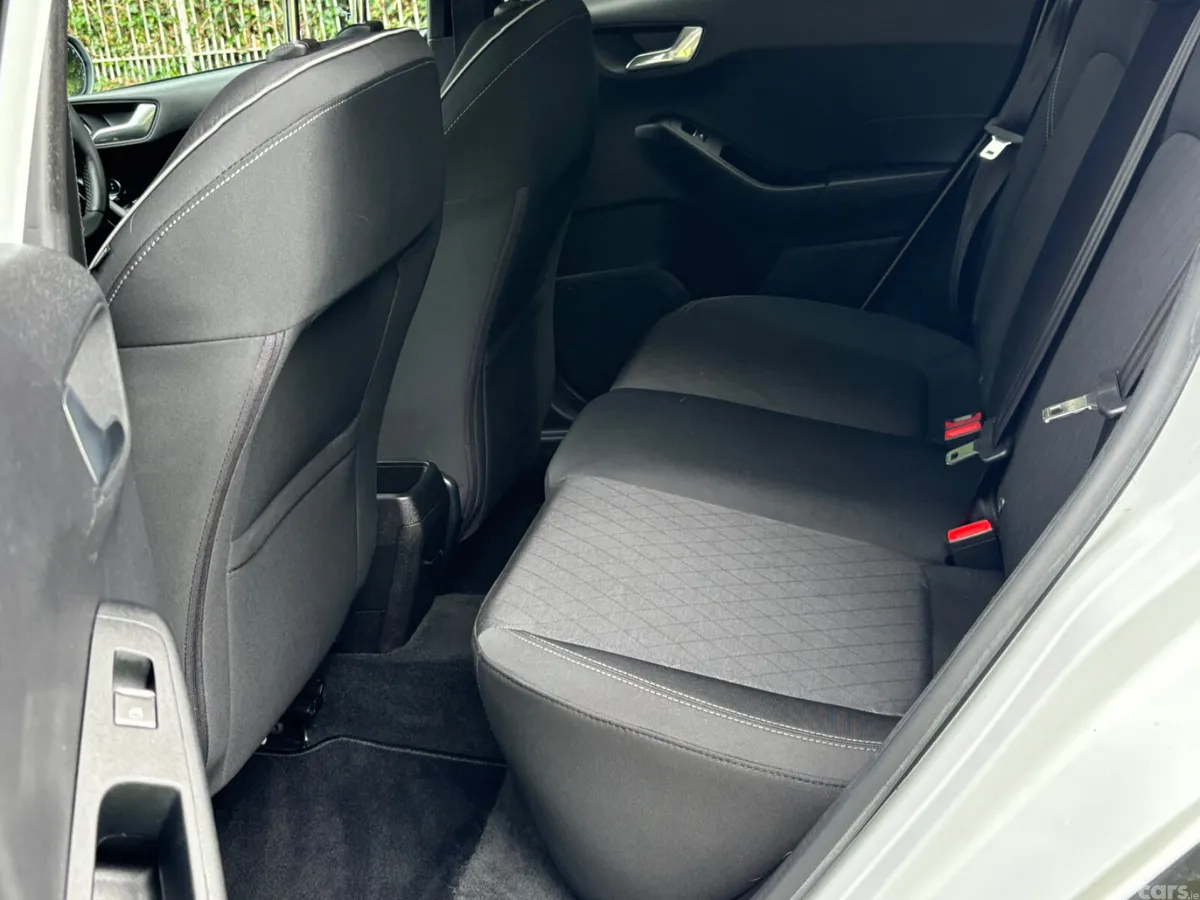 Ford Fiesta Hatchback, Petrol, 2020, White