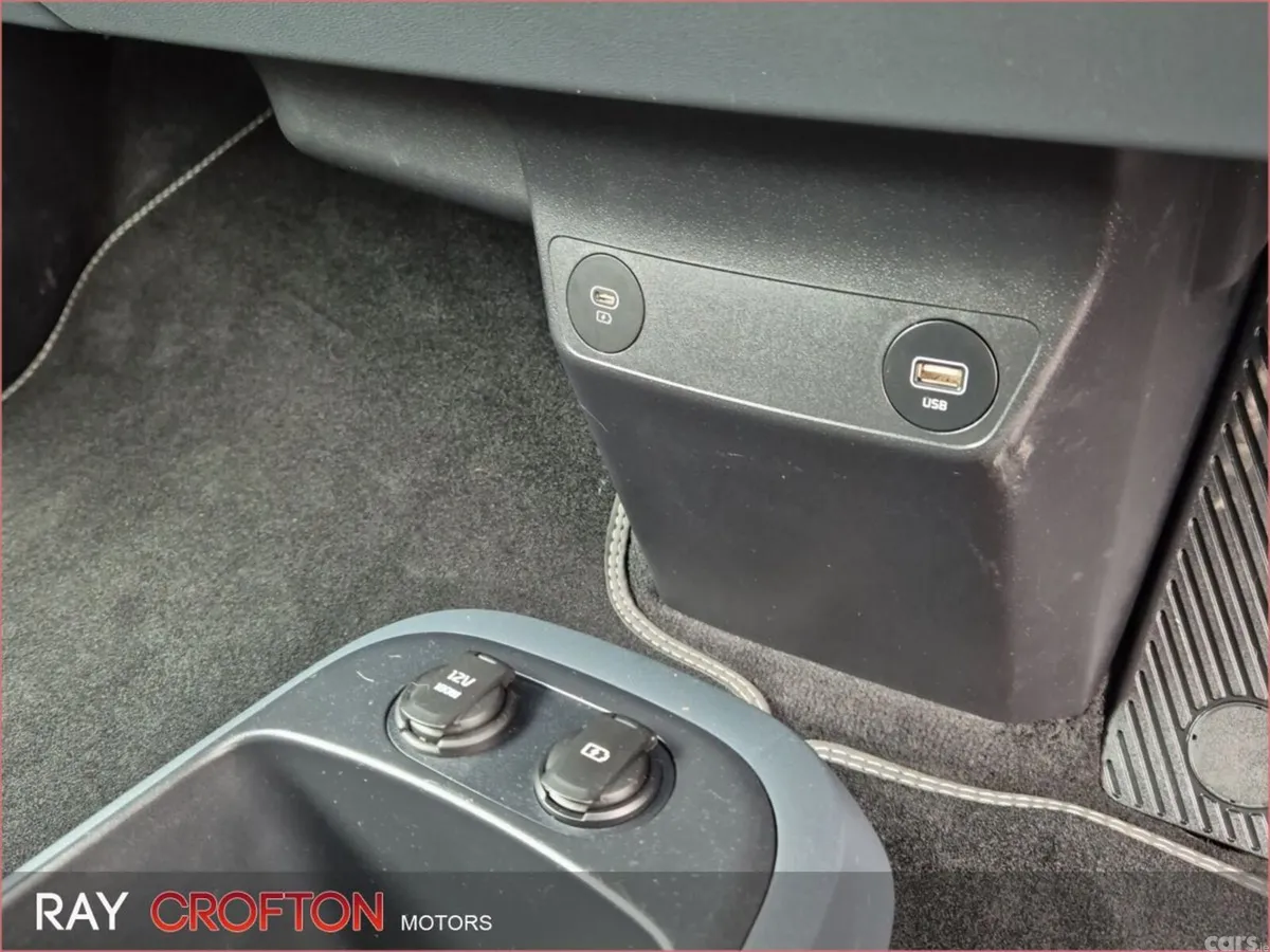 Kia EV6 MPV, Electric, 2023, Blue