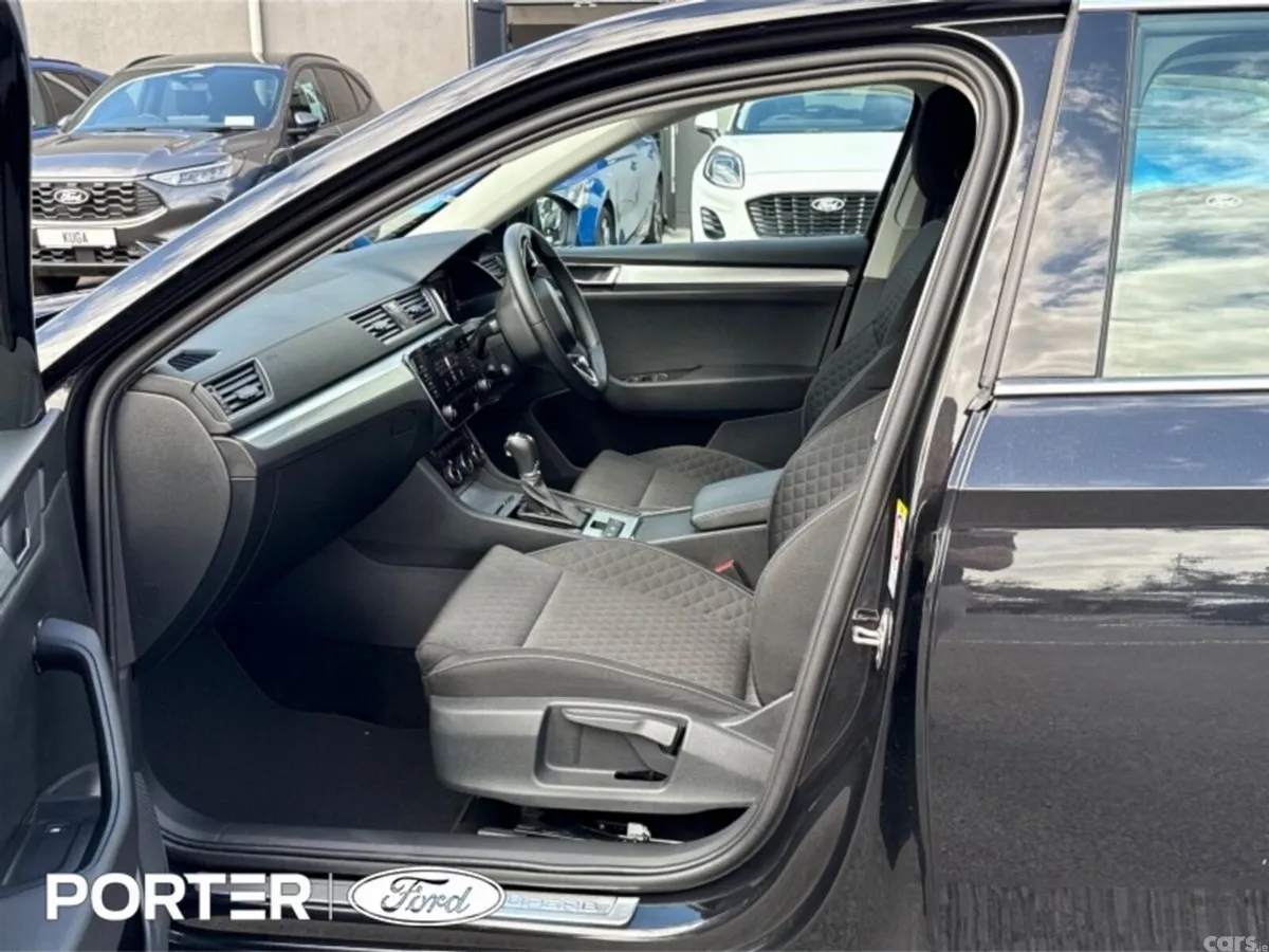 Skoda Superb Saloon, Diesel, 2023, Black