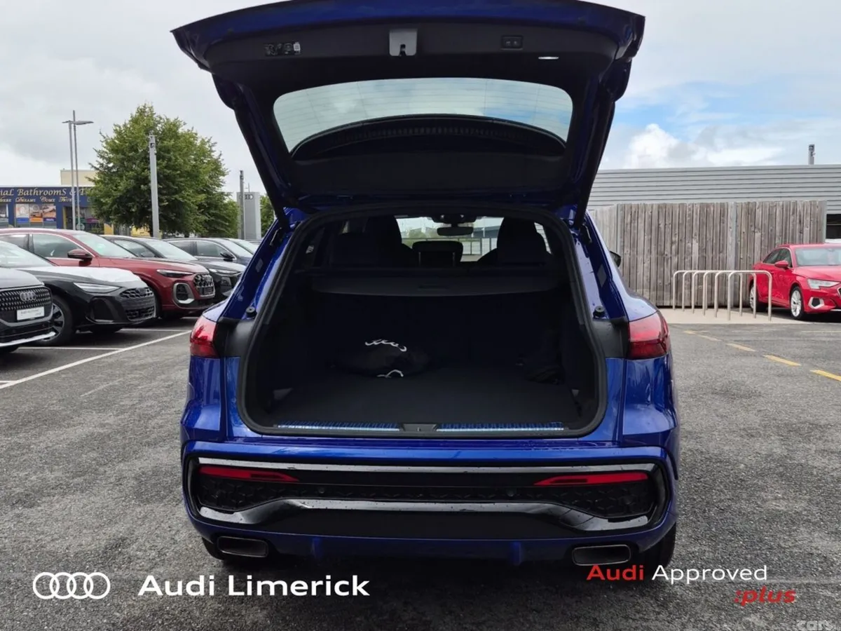Audi Q5 SUV, Petrol Plug-in Hybrid, 2026, Blue