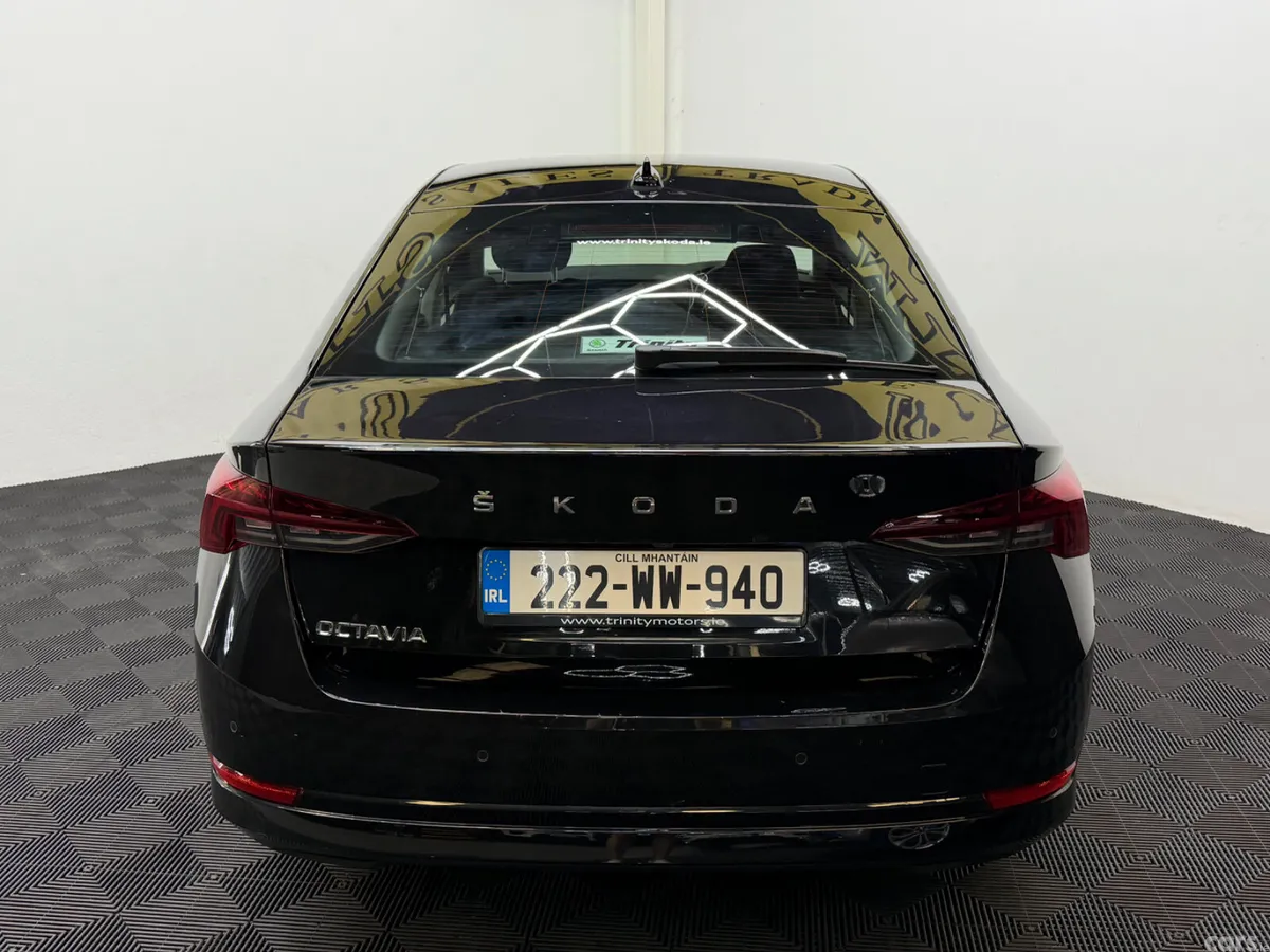 Skoda Octavia Saloon, Petrol, 2022, Black