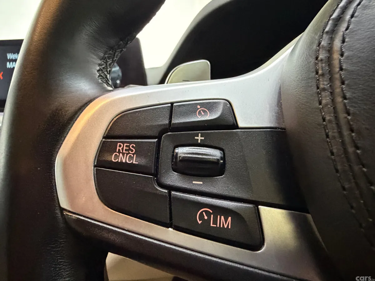 BMW 5-Series Estate, Diesel, 2018, Blue