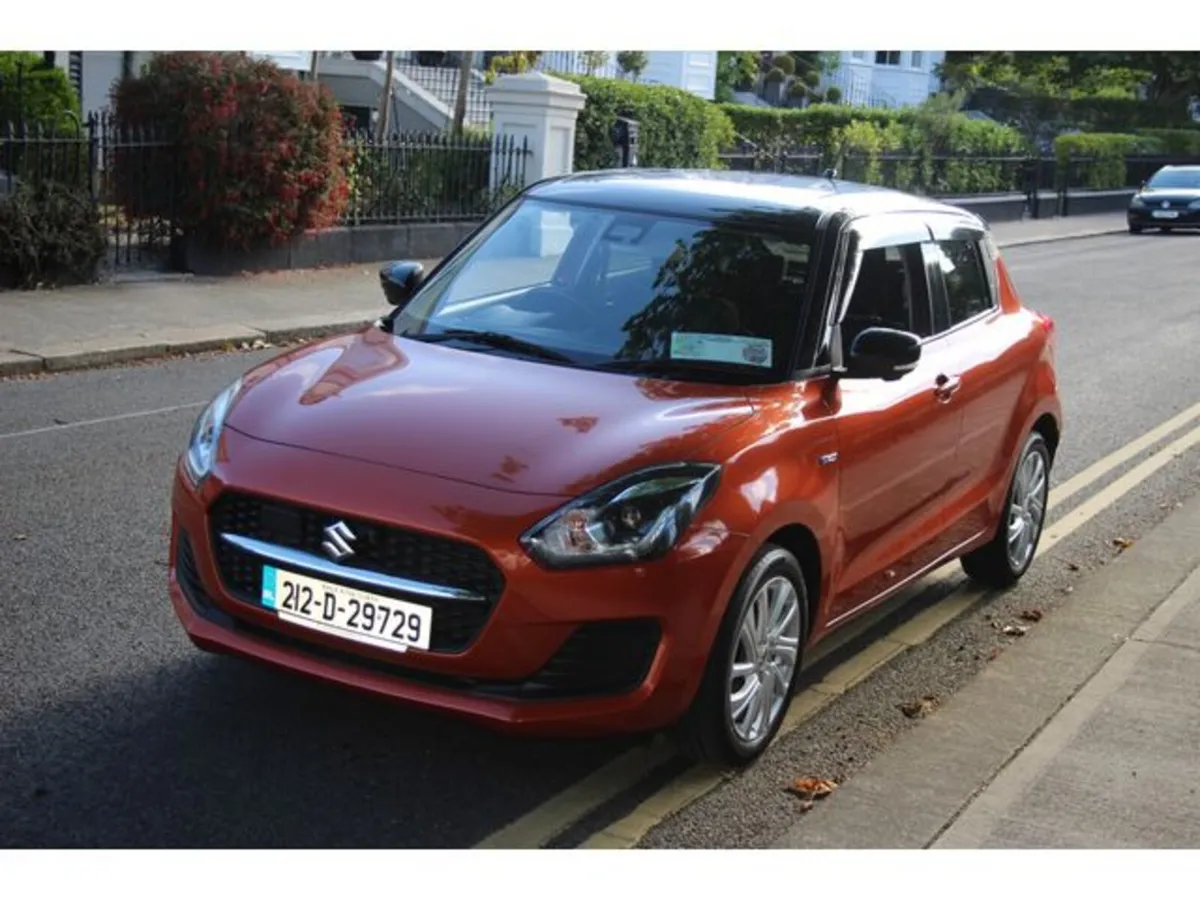 Suzuki Swift Hatchback, Petrol Hybrid, 2021, Orange