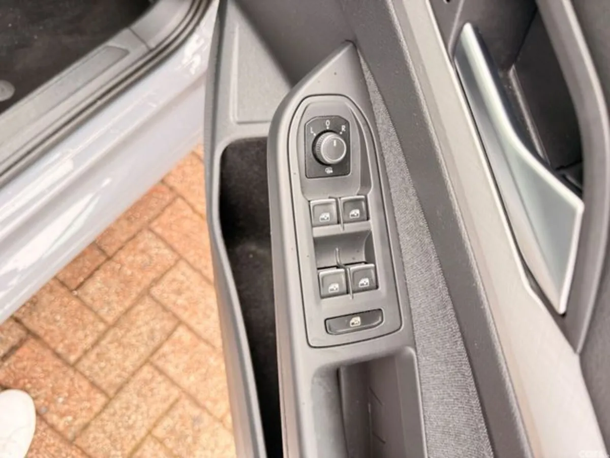 Volkswagen Golf Hatchback, Petrol, 2024, Grey