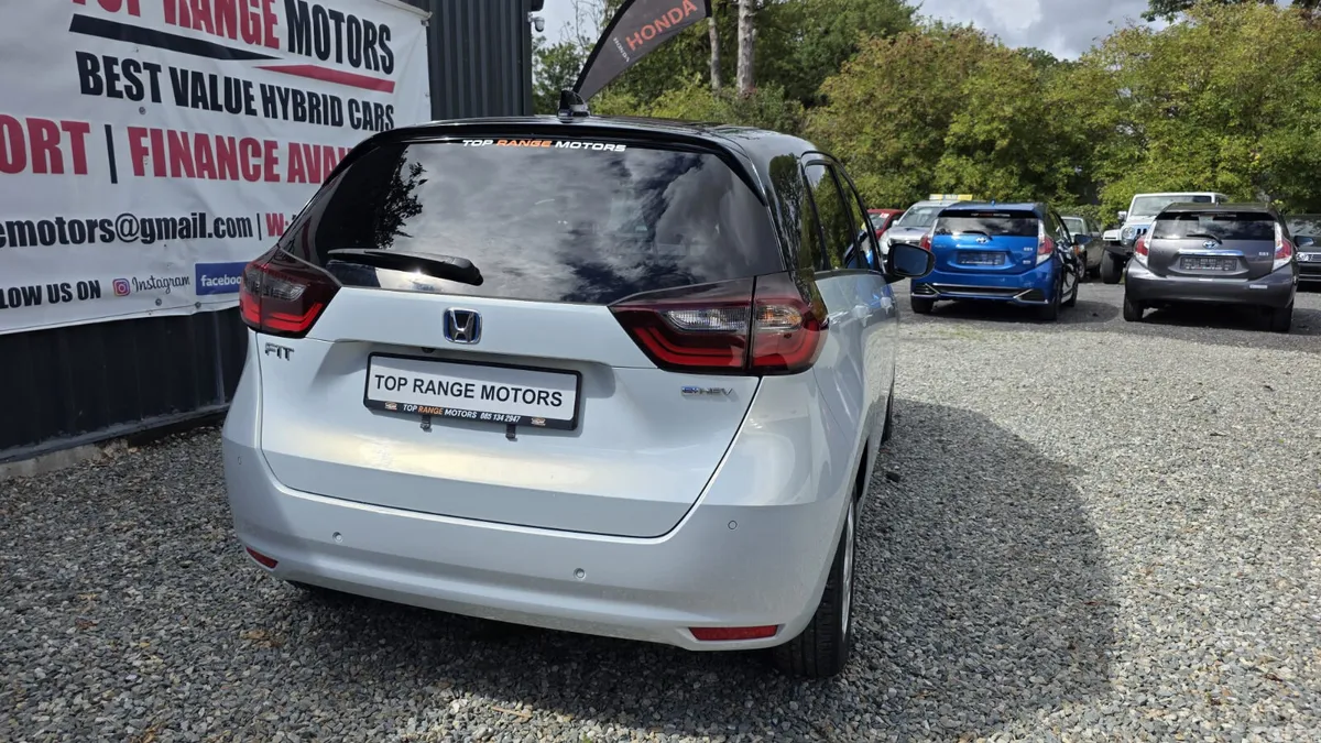 Honda Fit Hatchback, Petrol Hybrid, 2021, White