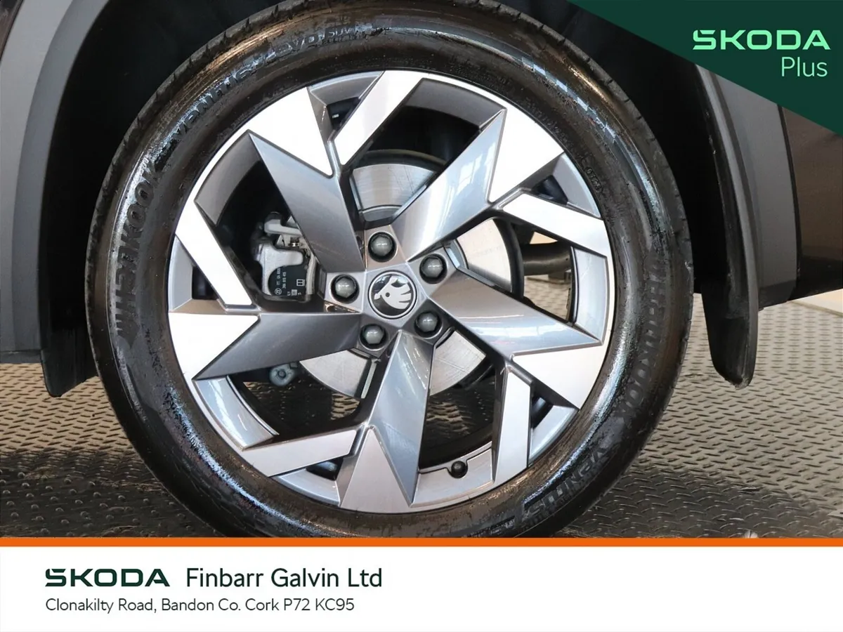 Skoda Kodiaq SUV, Petrol Plug-in Hybrid, 2026, Black