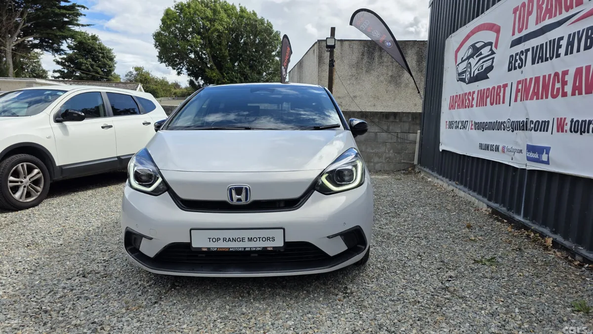 Honda Fit Hatchback, Petrol Hybrid, 2021, White