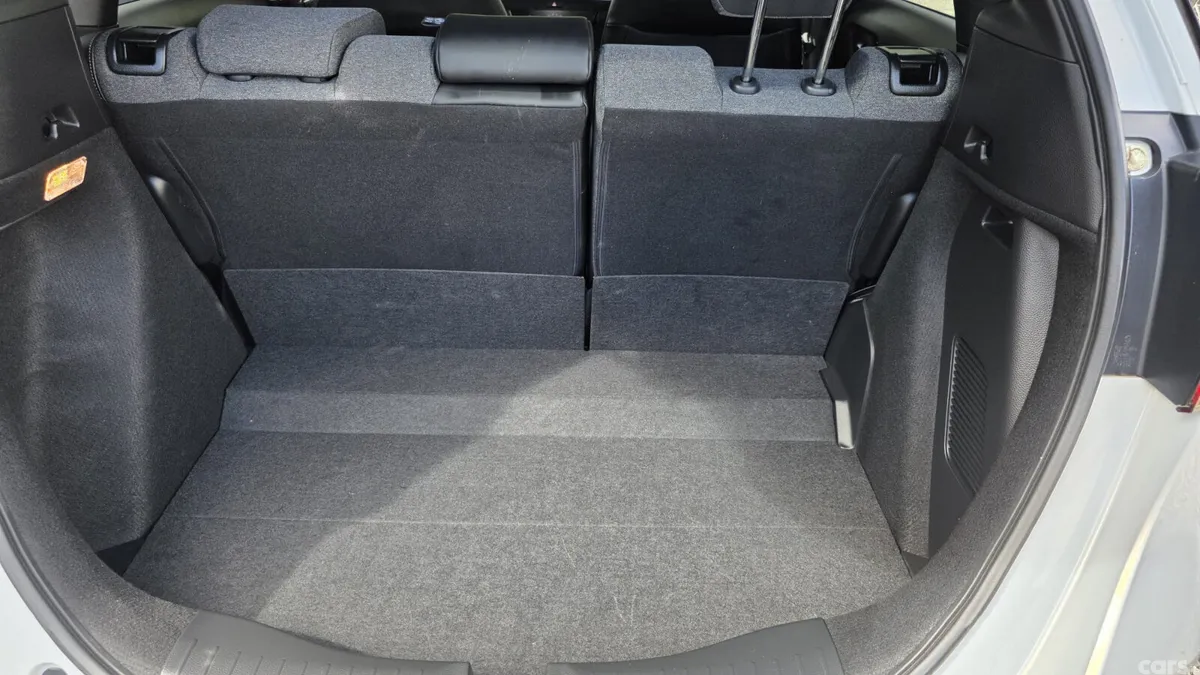 Honda Fit Hatchback, Petrol Hybrid, 2021, White