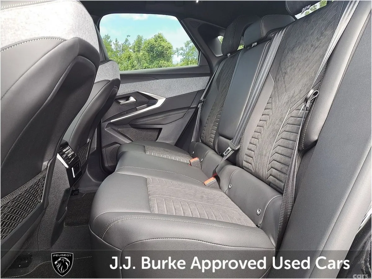 Peugeot 3008 SUV, Electric, 2026, Black