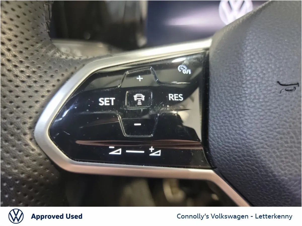 Volkswagen Golf Estate, Diesel, 2024, White