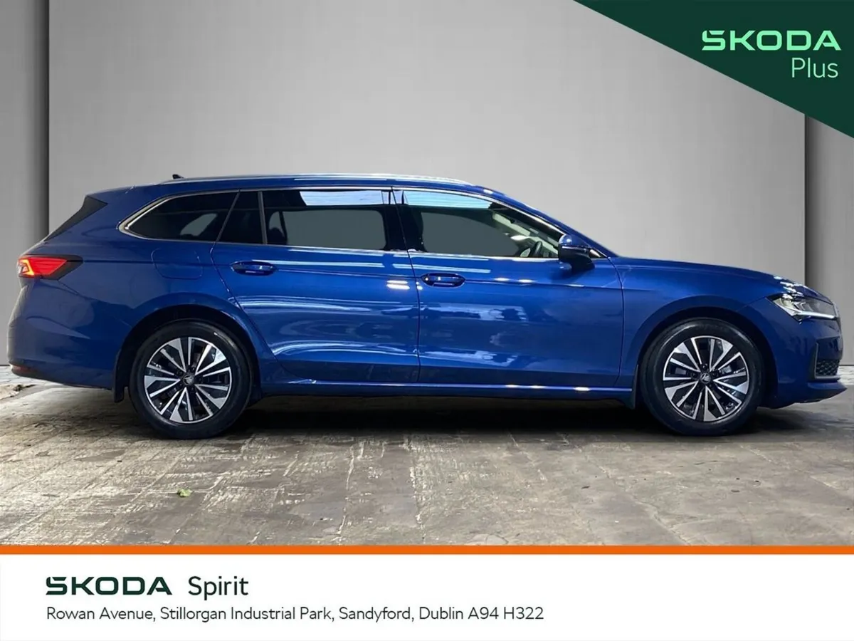 Skoda Superb Estate, Diesel, 2026, Blue