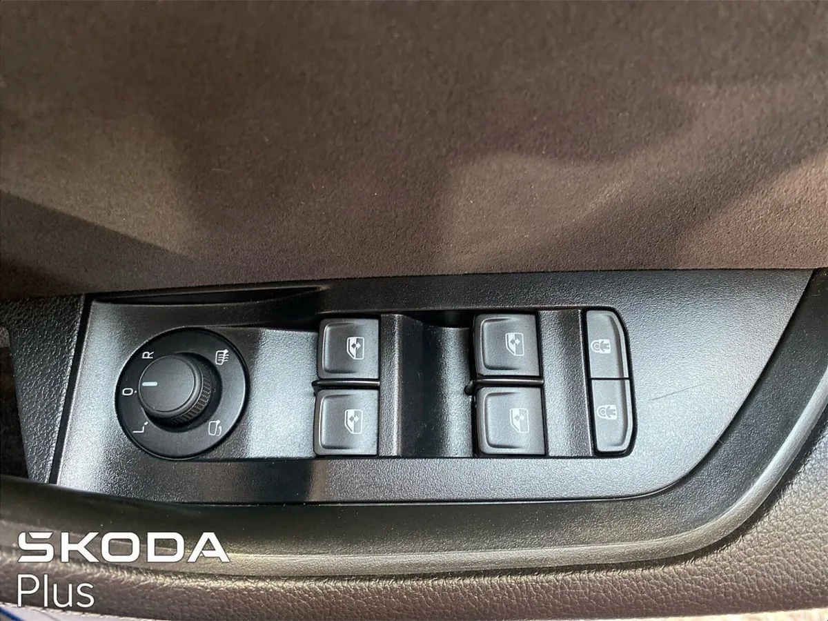 Skoda Superb Saloon, Diesel, 2024, Blue