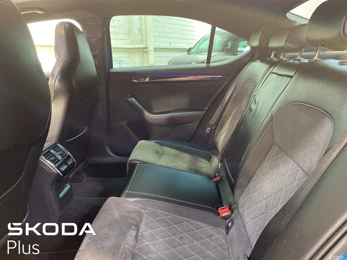 Skoda Superb Saloon, Diesel, 2024, Blue