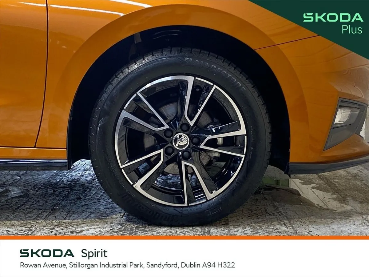 Skoda Fabia Hatchback, Petrol, 2025, Orange