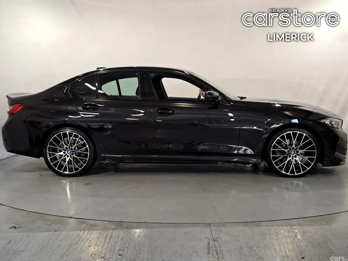 BMW 3-Series Saloon, Petrol Plug-in Hybrid, 2023, Black