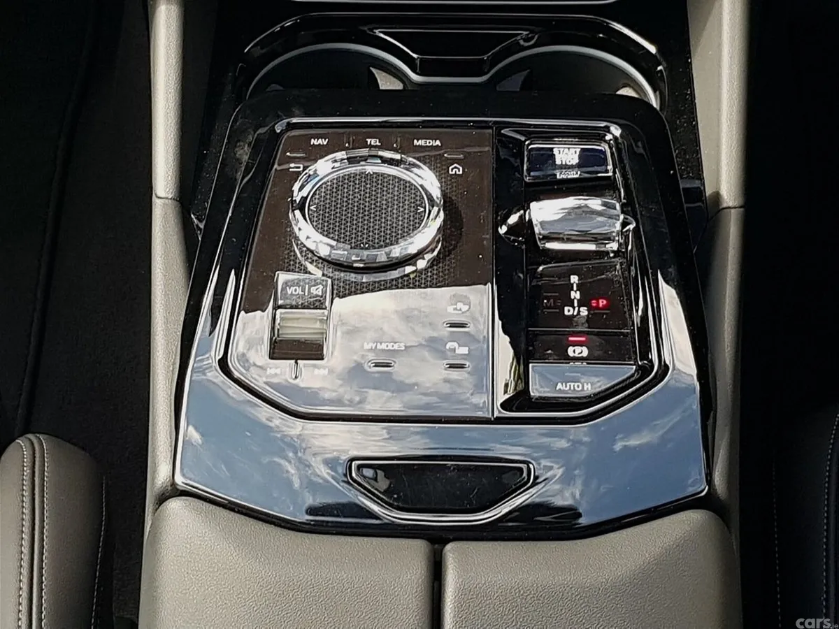 BMW 5-Series Saloon, Petrol Plug-in Hybrid, 2024, Grey