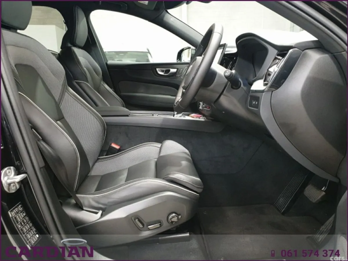 Volvo XC60 SUV, Petrol Hybrid, 2026, Black