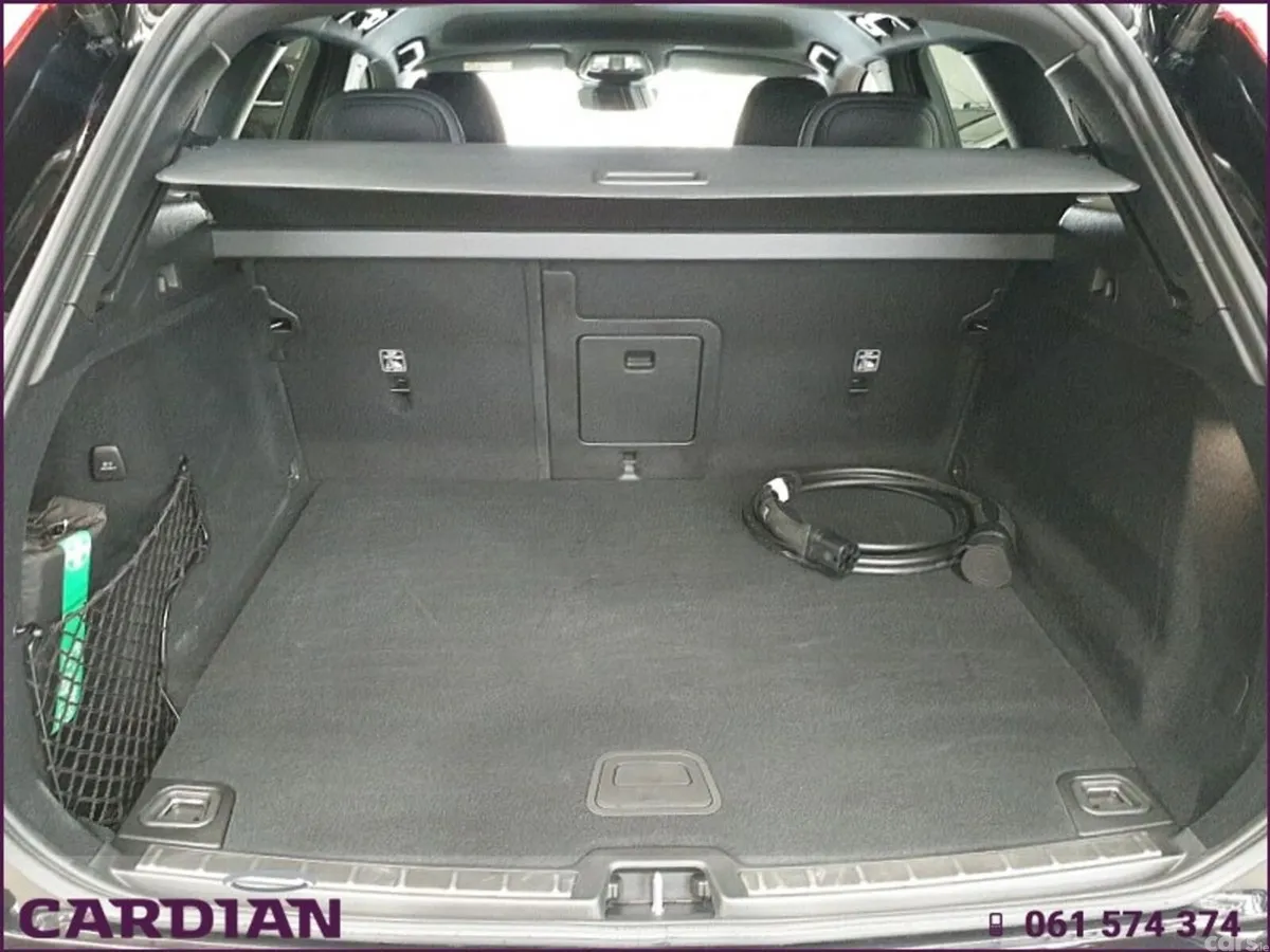 Volvo XC60 SUV, Petrol Hybrid, 2026, Black