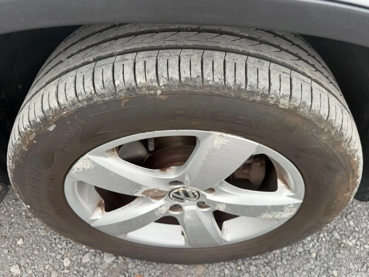 Volkswagen Tiguan SUV, Diesel, 2012, Silver