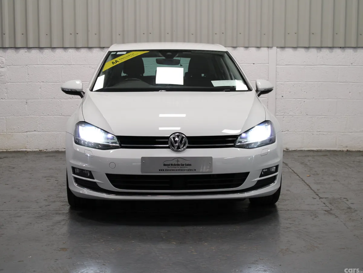 Volkswagen Golf Hatchback, Petrol, 2017, White