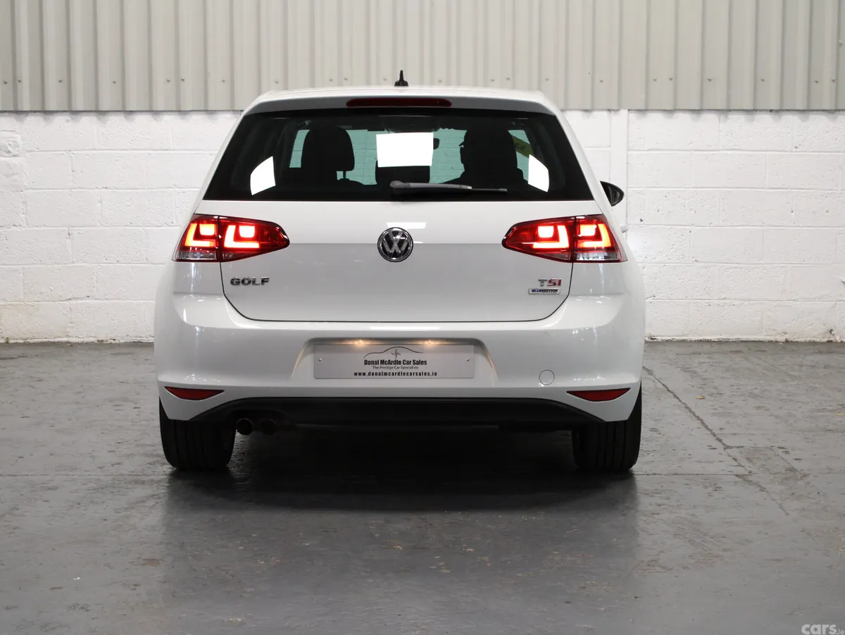 Volkswagen Golf Hatchback, Petrol, 2017, White