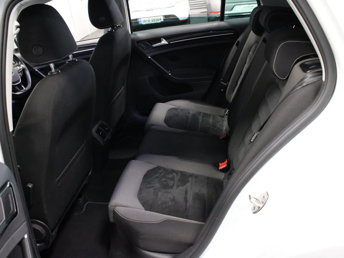 Volkswagen Golf Hatchback, Petrol, 2017, White