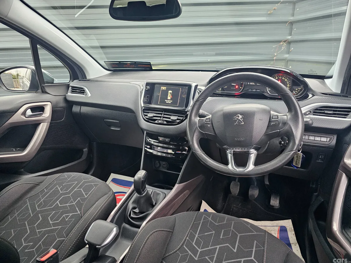 Peugeot 2008 SUV, Diesel, 2016, Grey