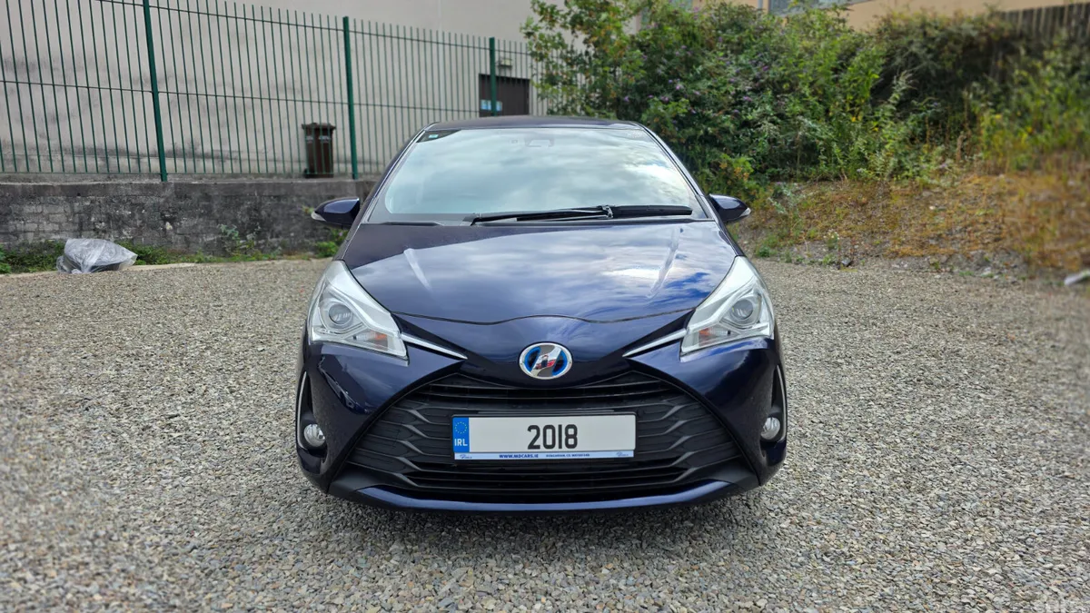 Toyota Vitz Hatchback, Petrol Hybrid, 2018, Blue