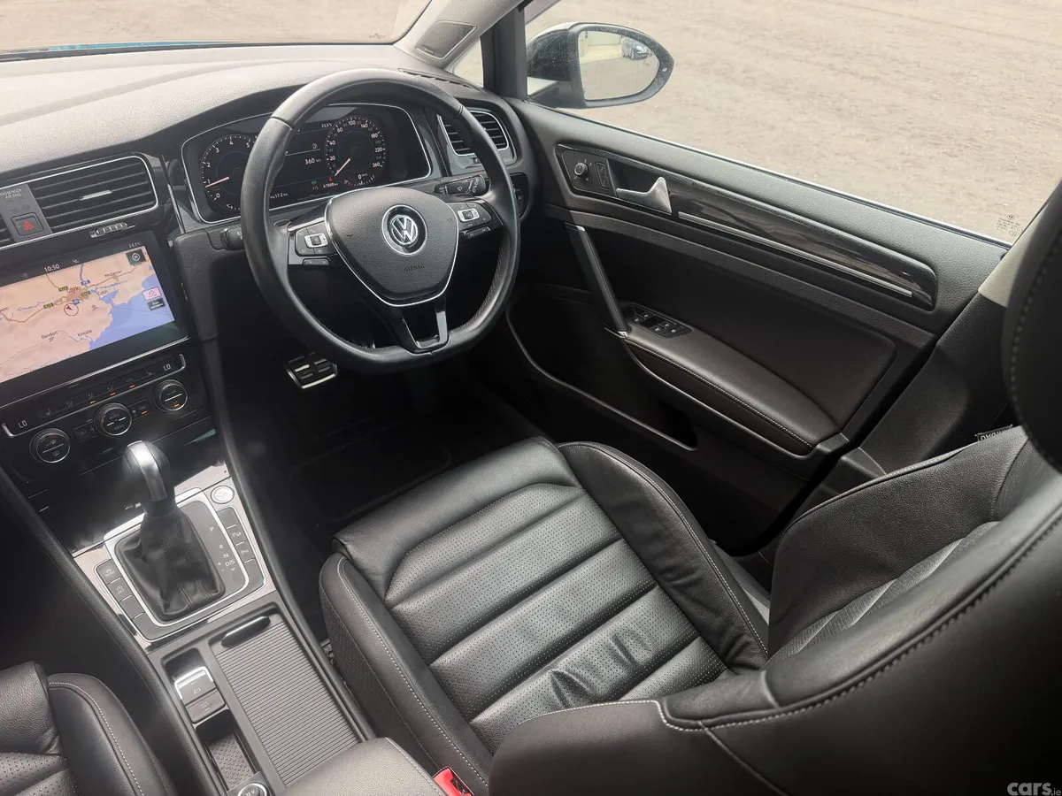 Volkswagen Golf Estate, Petrol, 2021, Black