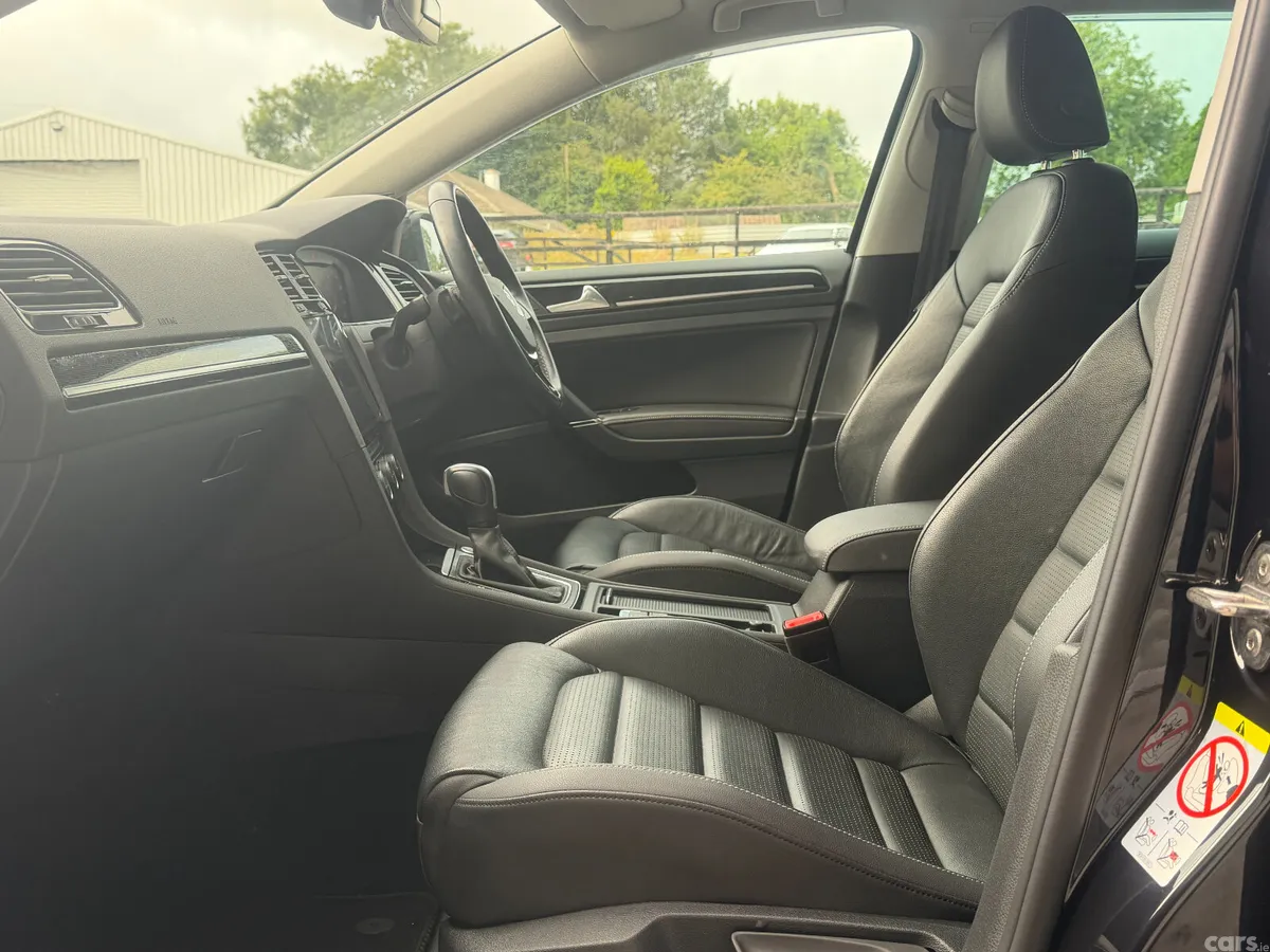 Volkswagen Golf Estate, Petrol, 2021, Black