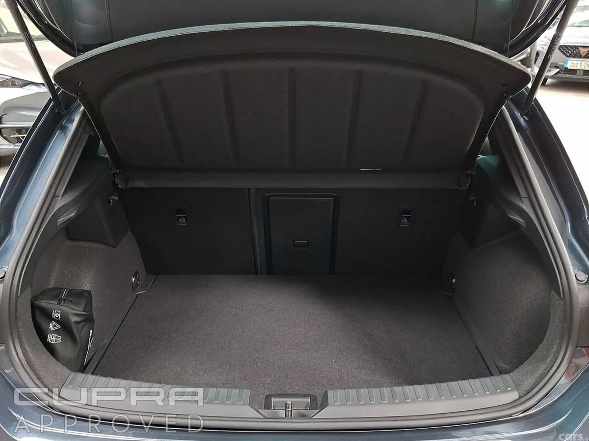 Cupra Leon Estate, Petrol, 2026, Grey