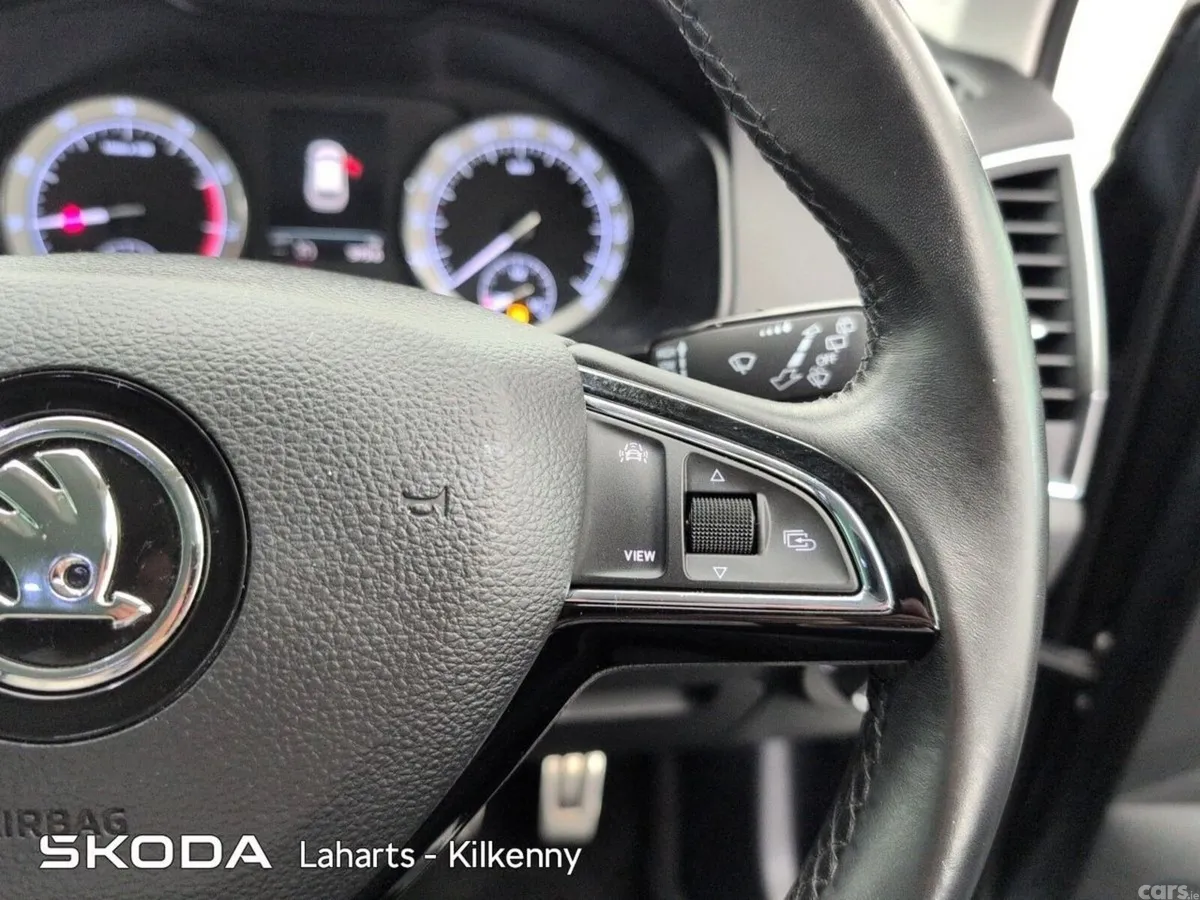 Skoda Karoq SUV, Petrol, 2020, Grey