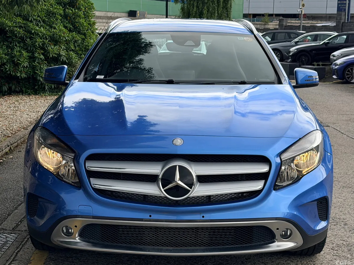 Mercedes-Benz GLA Hatchback, Petrol, 2016, Blue
