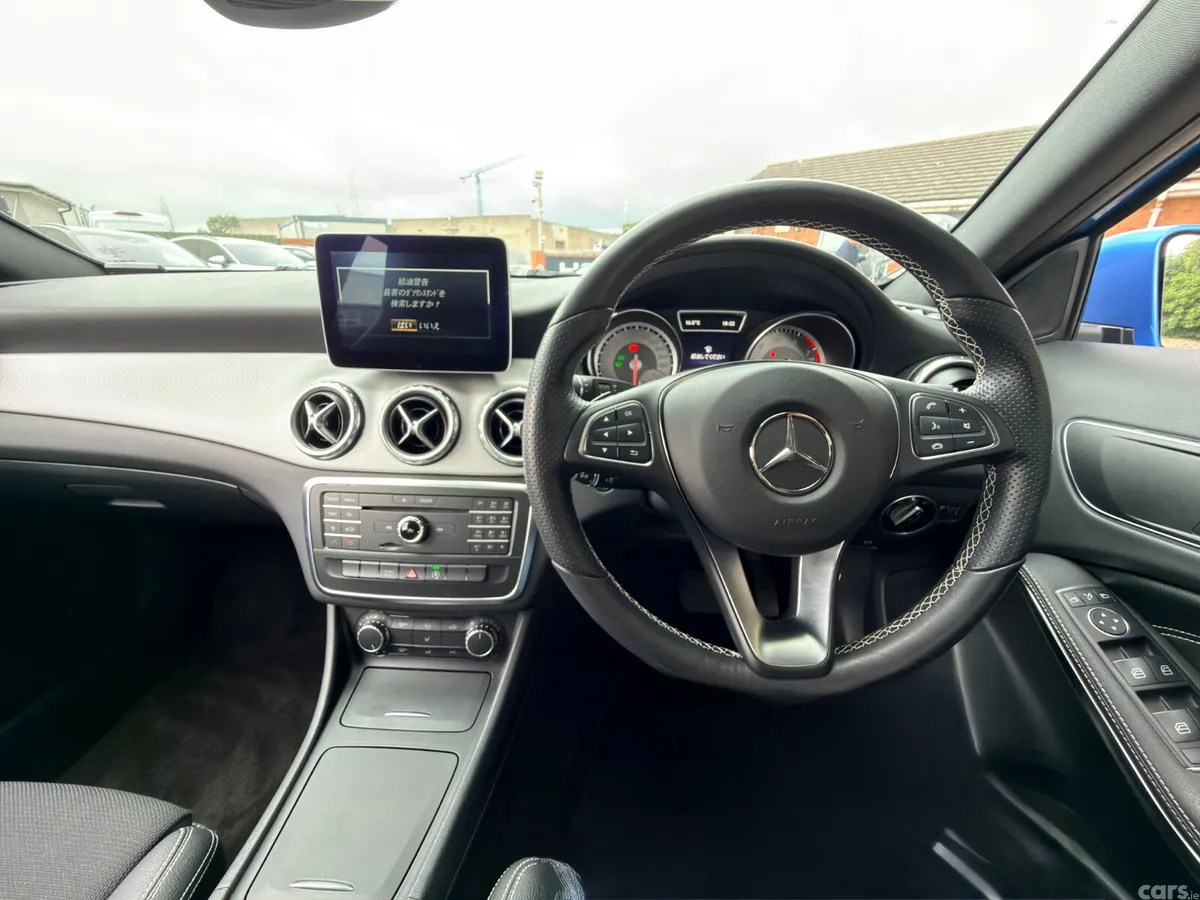Mercedes-Benz GLA Hatchback, Petrol, 2016, Blue