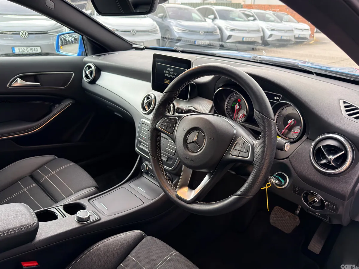 Mercedes-Benz GLA Hatchback, Petrol, 2016, Blue