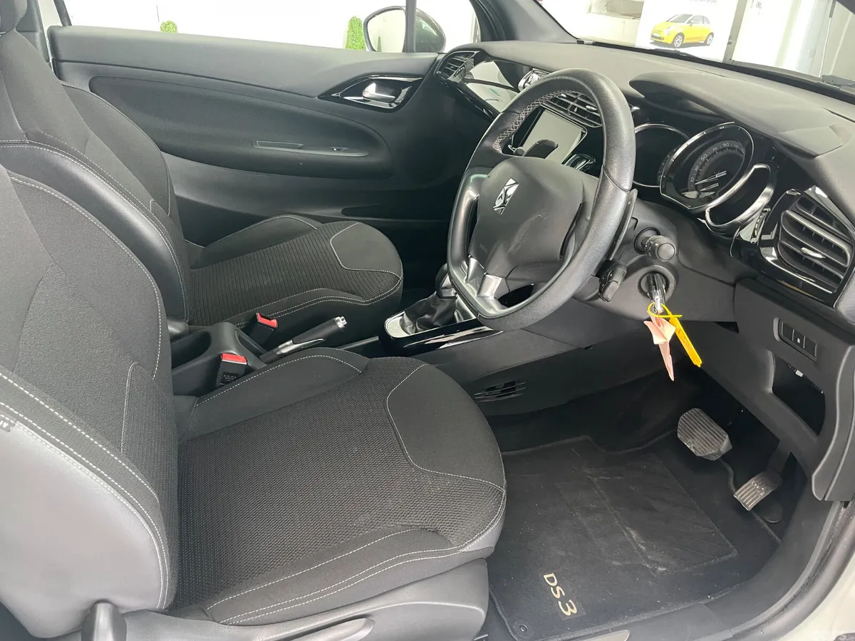 Citroen DS 3 Hatchback, Petrol Hybrid, 2019, White