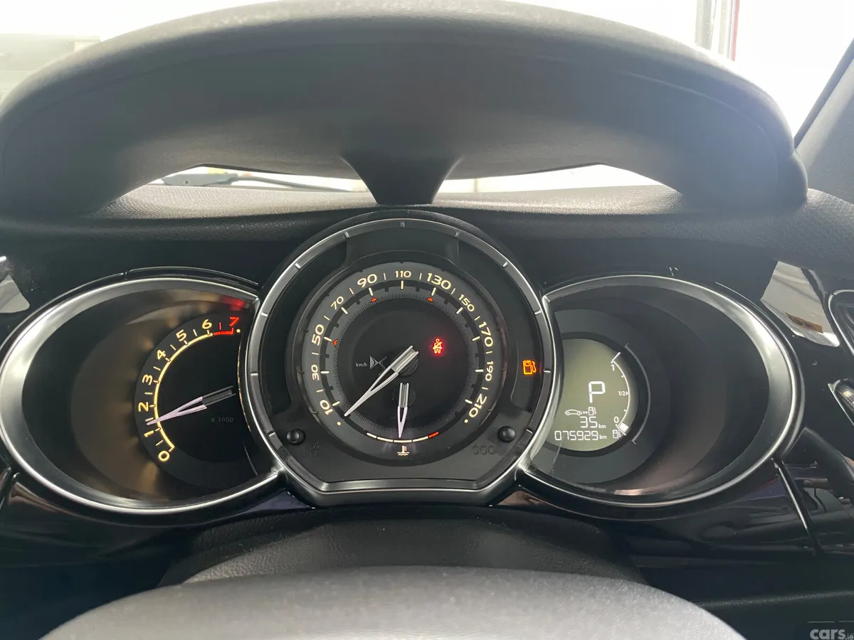 Citroen DS 3 Hatchback, Petrol Hybrid, 2019, White