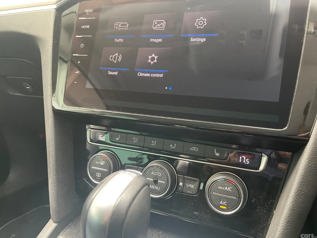 Volkswagen Passat Estate, Diesel, 2019, White