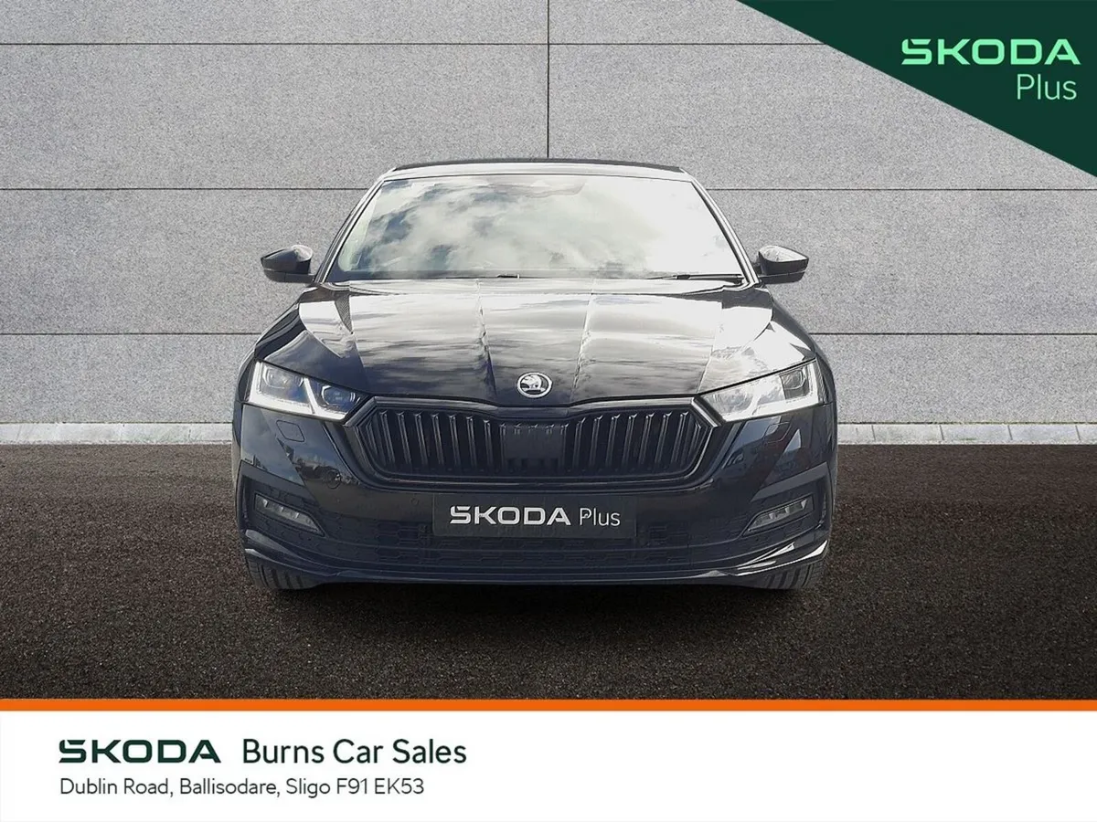 Skoda Octavia Saloon, Diesel, 2024, Black