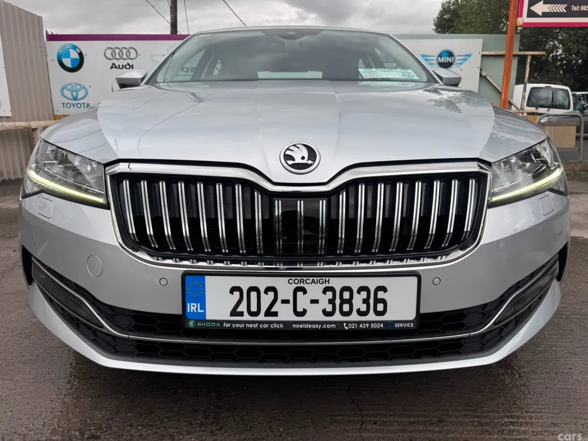 Skoda Superb Saloon, Diesel, 2020, Grey
