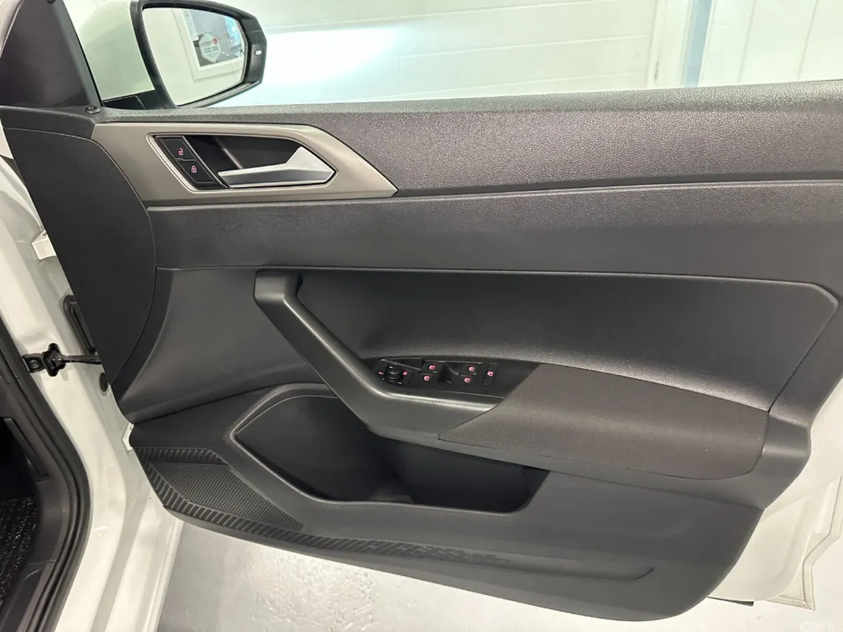 Volkswagen Polo Hatchback, Petrol, 2020, White