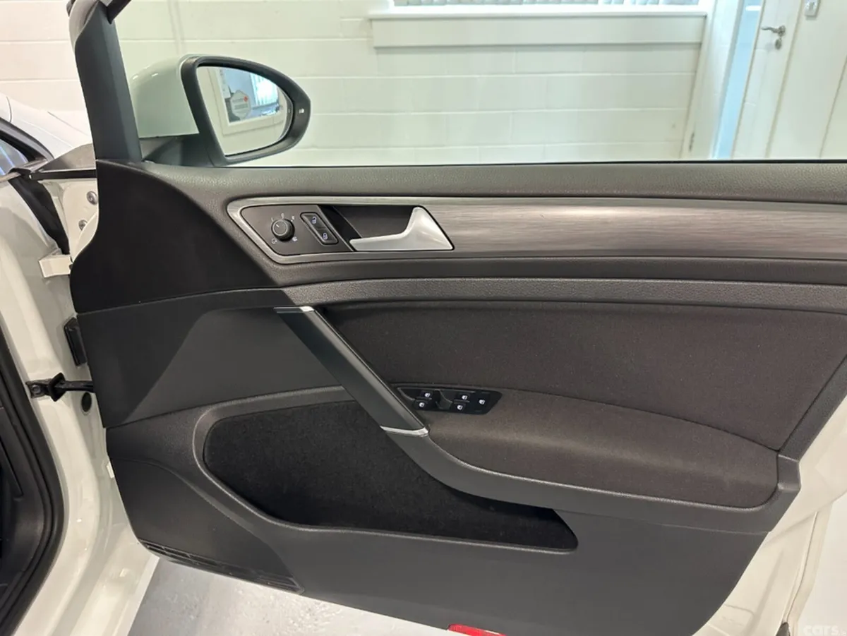 Volkswagen Golf Hatchback, Petrol, 2020, White