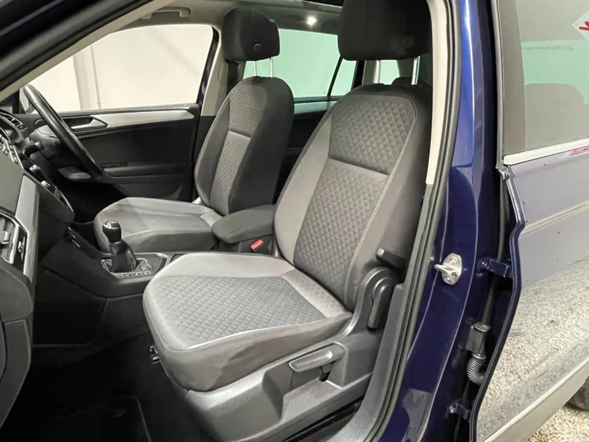 Volkswagen Tiguan SUV, Diesel, 2019, Blue